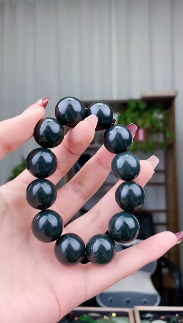 【闪购商品】和田玉挂件未镶嵌拍一发一，多样性发货！