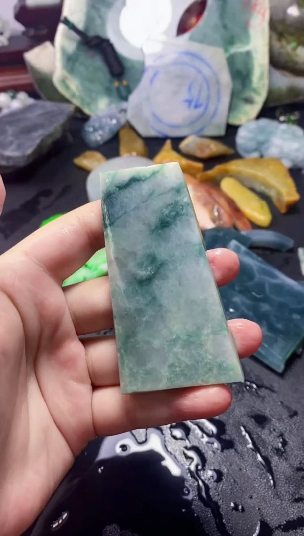 翡翠未镶嵌颈饰108