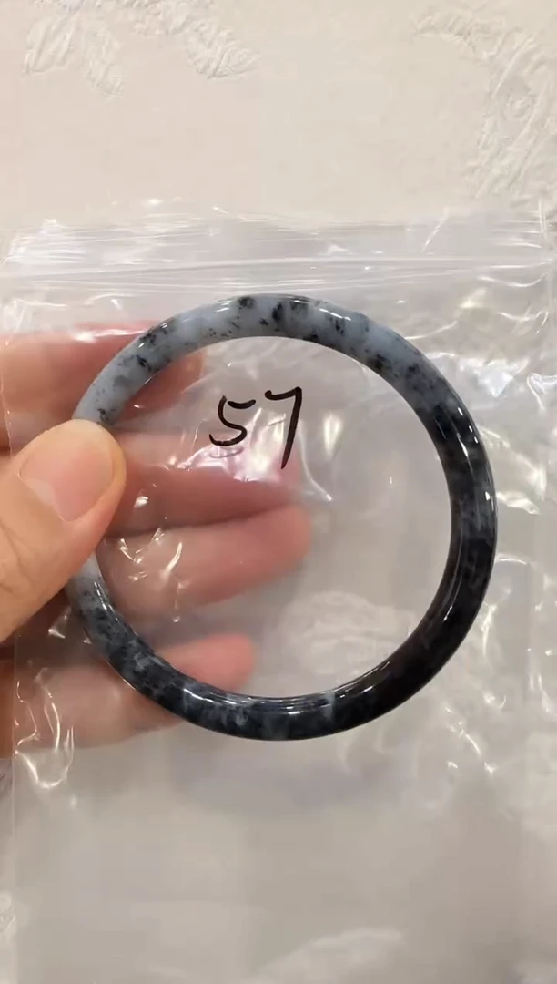 翡翠手镯未镶嵌国风57