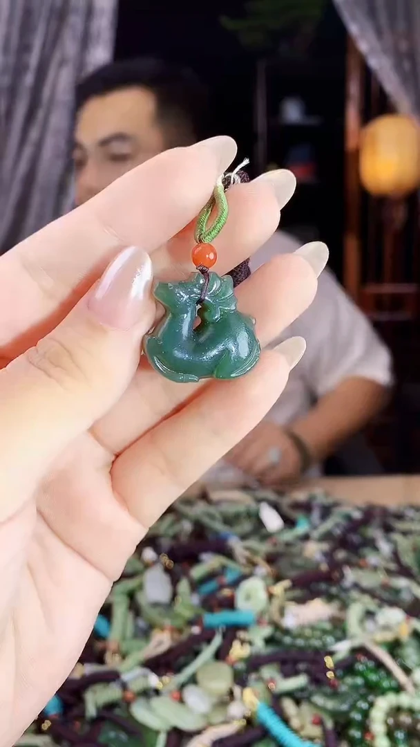 未镶嵌和田玉挂件多样性发货拍一发一