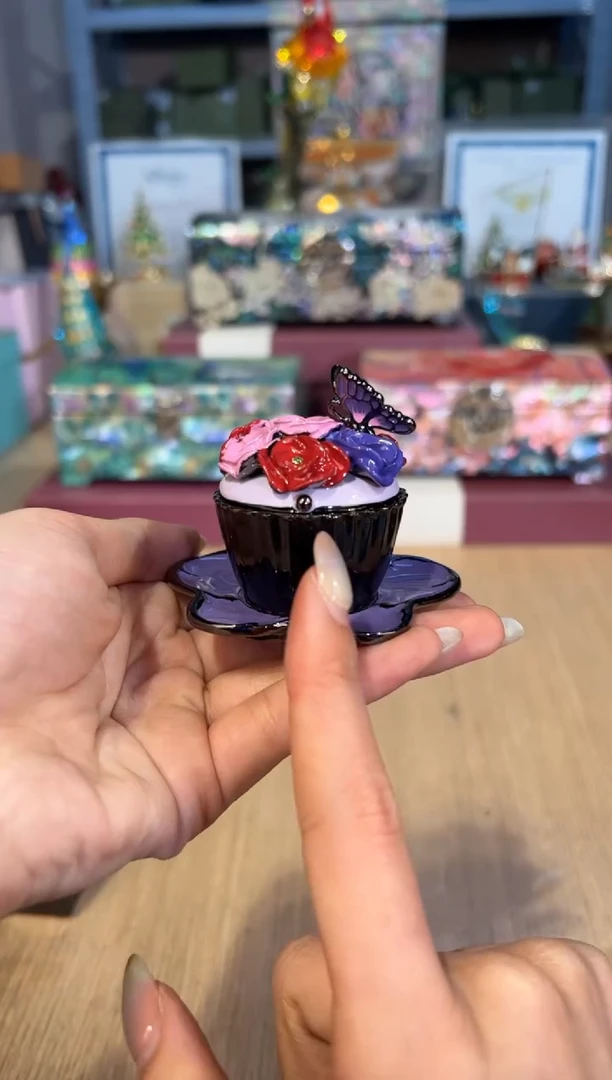 【闪购商品】杯291安娜苏紫色蛋糕