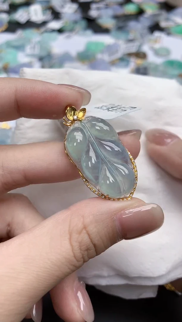 【闪购商品】翡翠颈饰18K金镶嵌天然缅甸翡翠A货