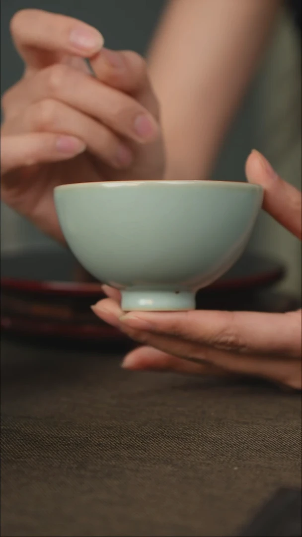 微微瑕    小碗  无底款