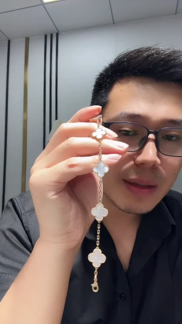 18K金镶嵌贝壳（贝母）手链白色k黄，五花手链