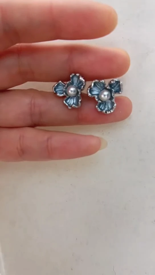 【闪购商品】淡水珍珠耳饰合金银色三叶