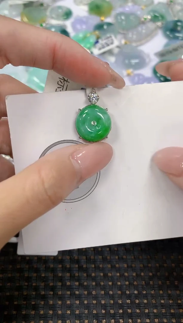 颈饰银S925镶嵌翡翠天然翡翠A货  百元以上9米证书费自理