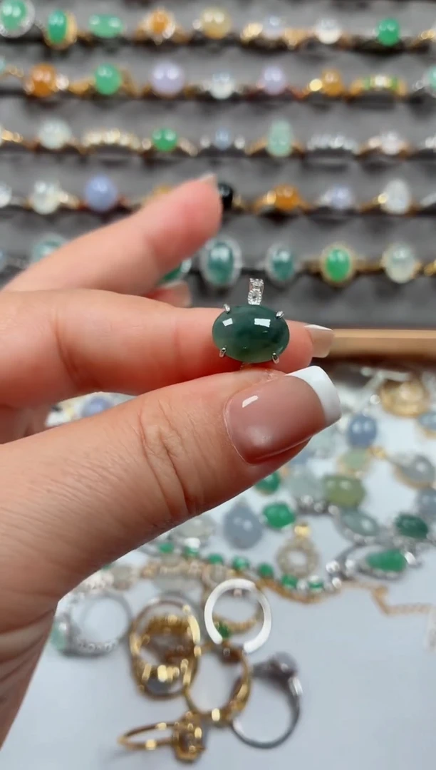 银S925镶嵌戒指翡翠.有纹不退介意不拍