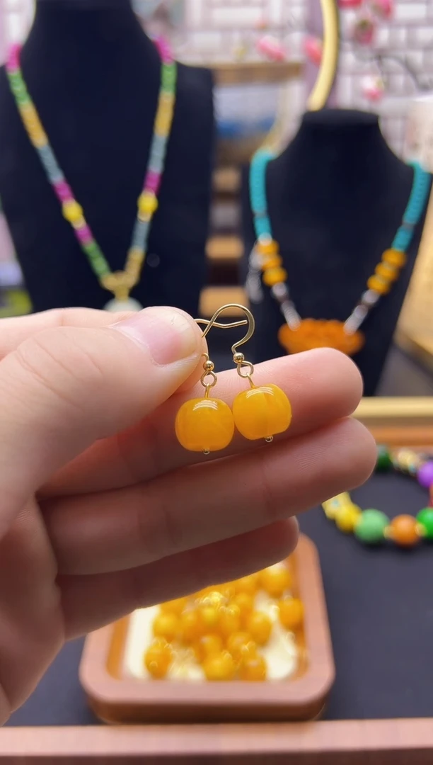 【闪购商品】蜜蜡耳饰14K金镶嵌E01