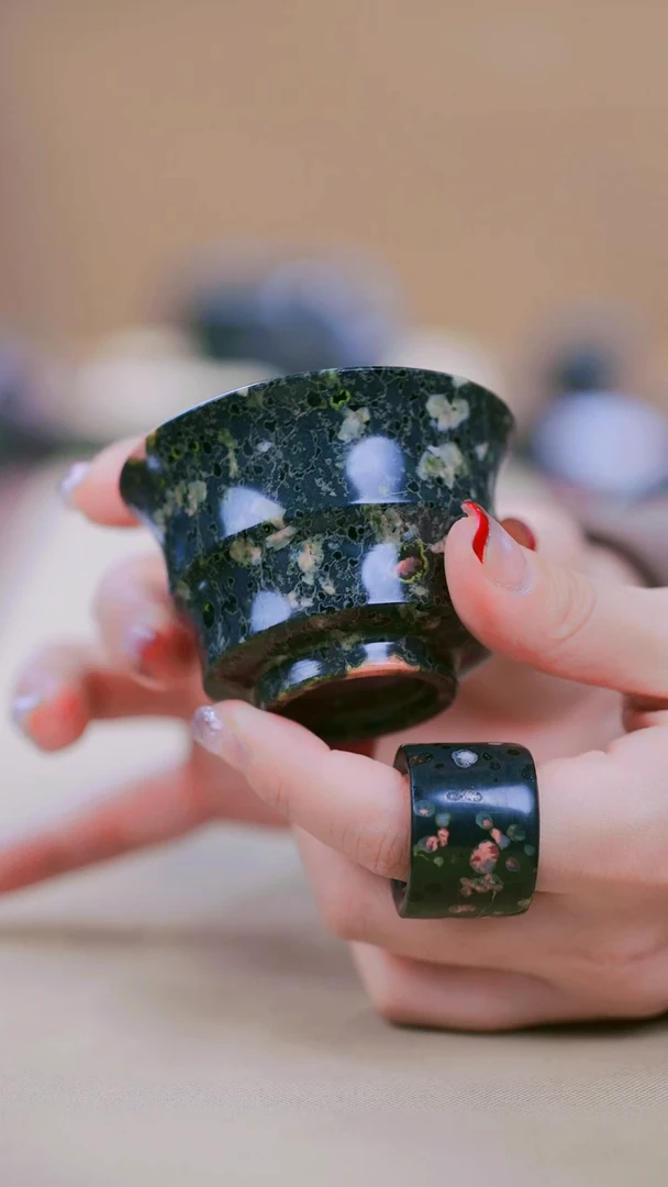 【闪购商品】寻武记A梅花玉玉杯一物一拍