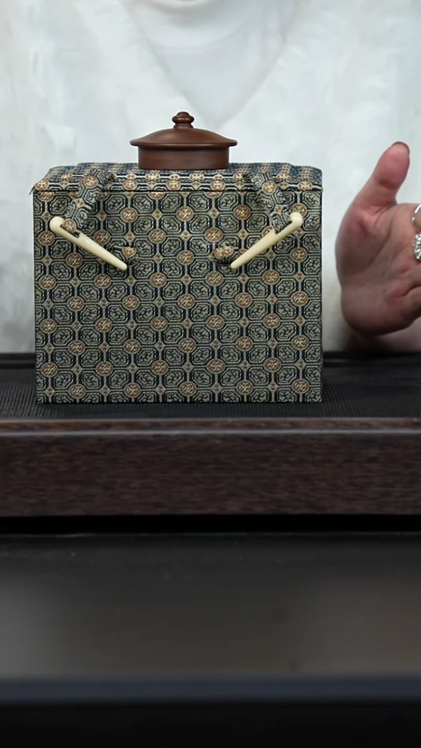 【闪购商品】紫砂茶壶深井老紫泥盒子