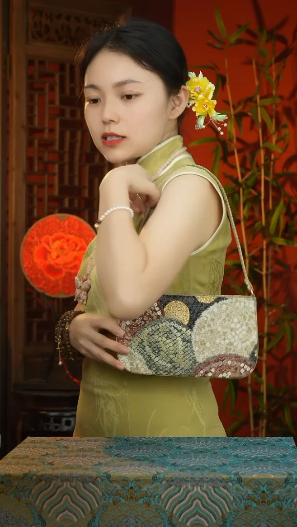 刺绣  腋下包包福利