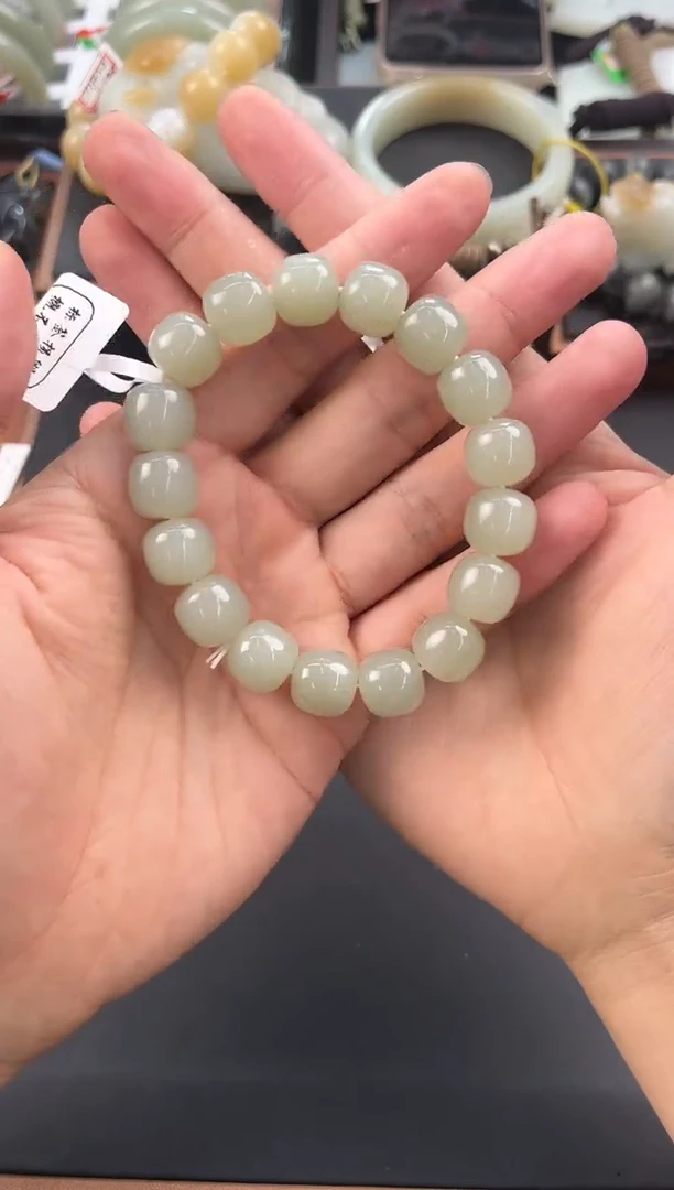 未镶嵌手串和田玉且末青白老型珠手串卡12微色差