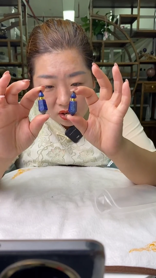 水晶珠宝半成品未镶嵌青金香水瓶D651多样性发其一