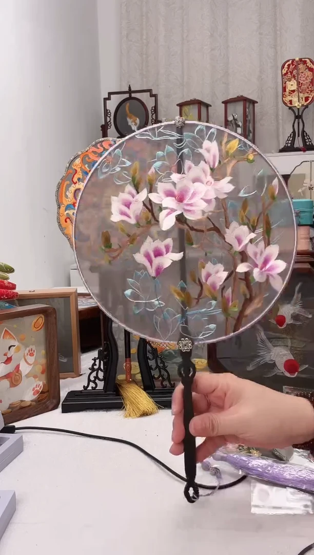扇子苏绣作品手工团扇