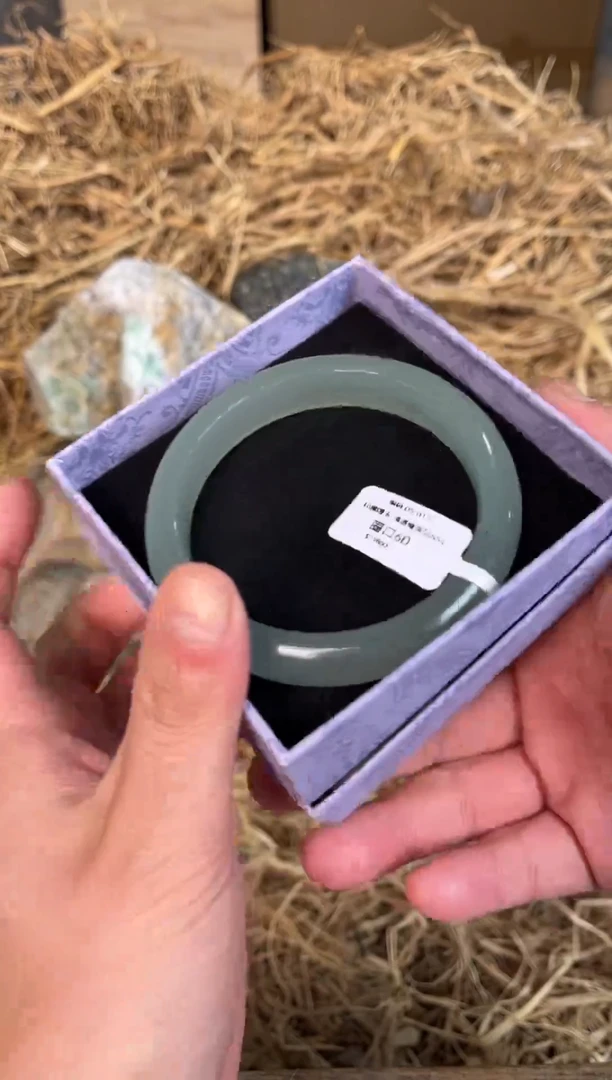 未镶嵌手镯石英质玉DS-015