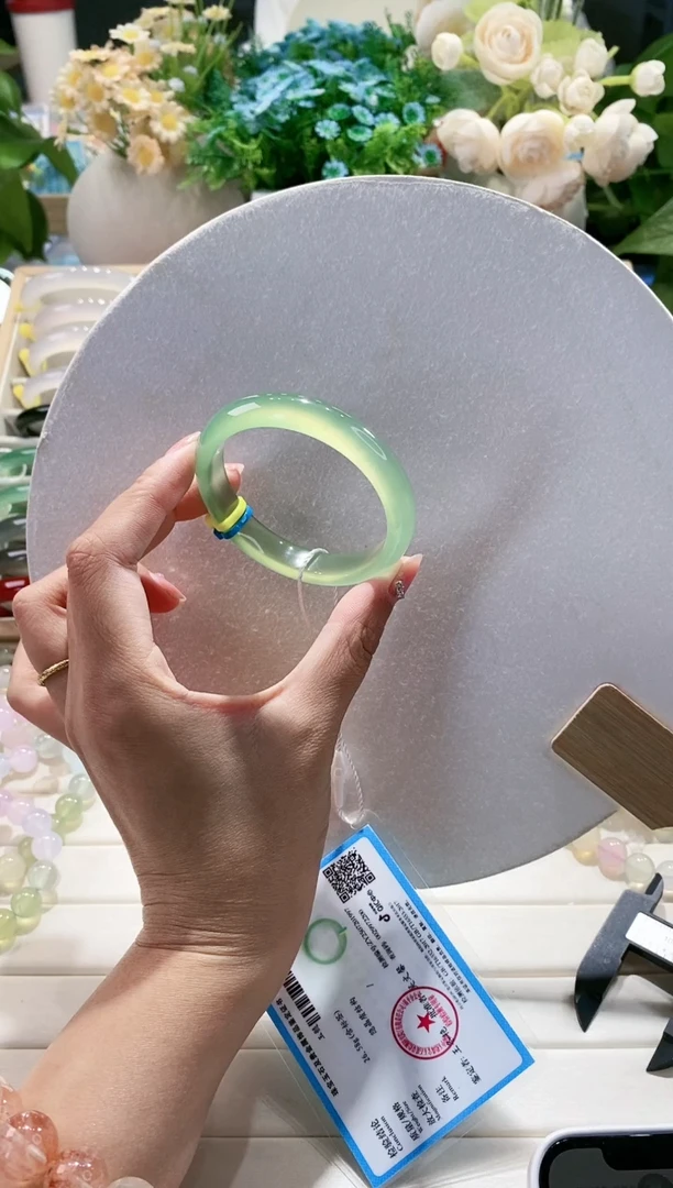 玛瑙/玉髓手镯未镶嵌178-