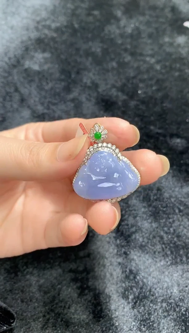 颈饰18K金镶嵌翡翠佛公