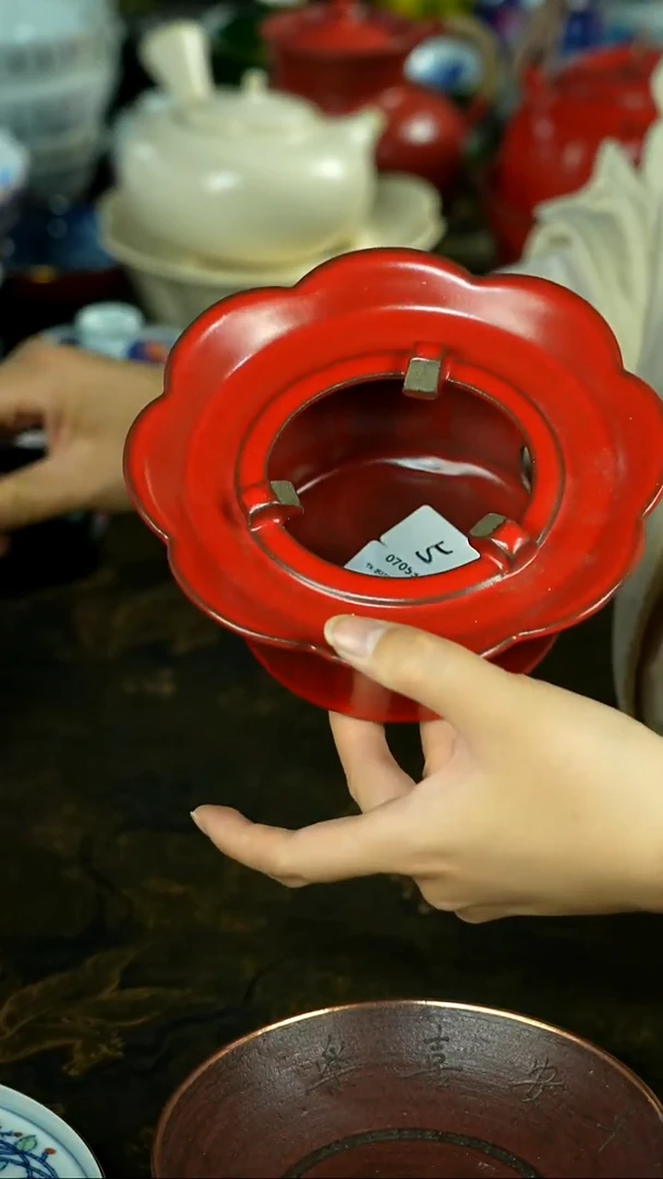 茶具还挺美，蹲下看看！
