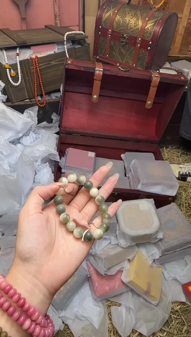 精美手串（无礼盒）