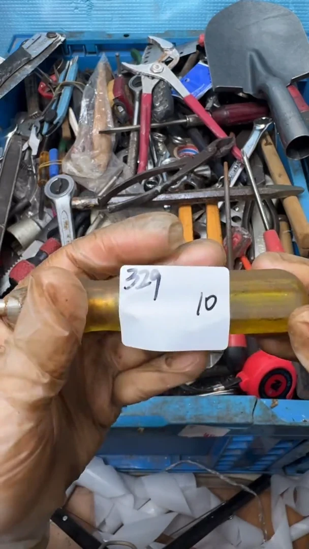 A*家用五金工具一个