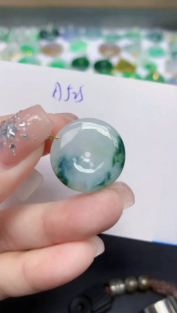 颈饰18K金镶嵌翡翠天然缅甸翡翠A货翡翠百元以上9元证书费自理