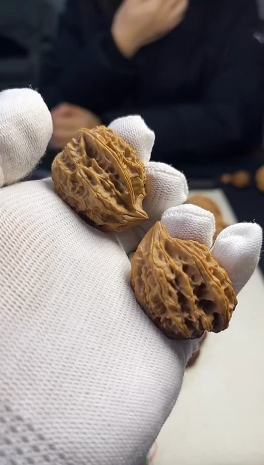 把件文玩核桃鸳鸯异形18