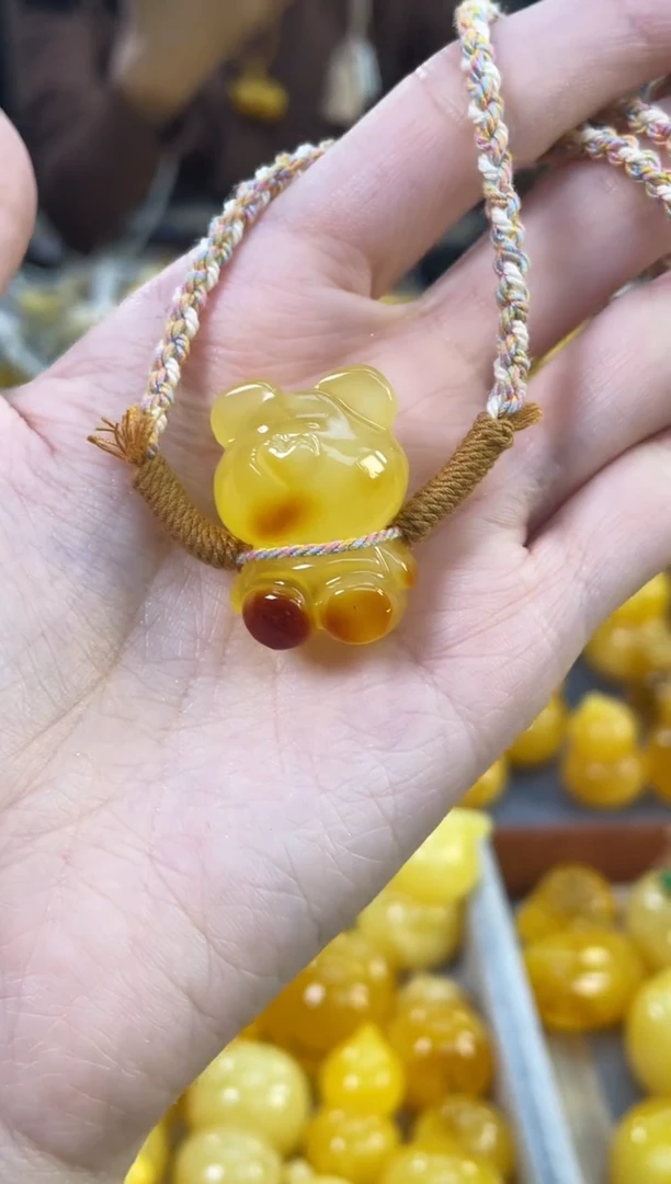 裸石琥珀未镶嵌J68