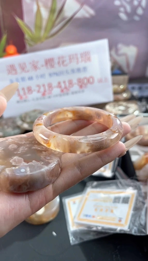 未镶嵌手镯石英质玉53
