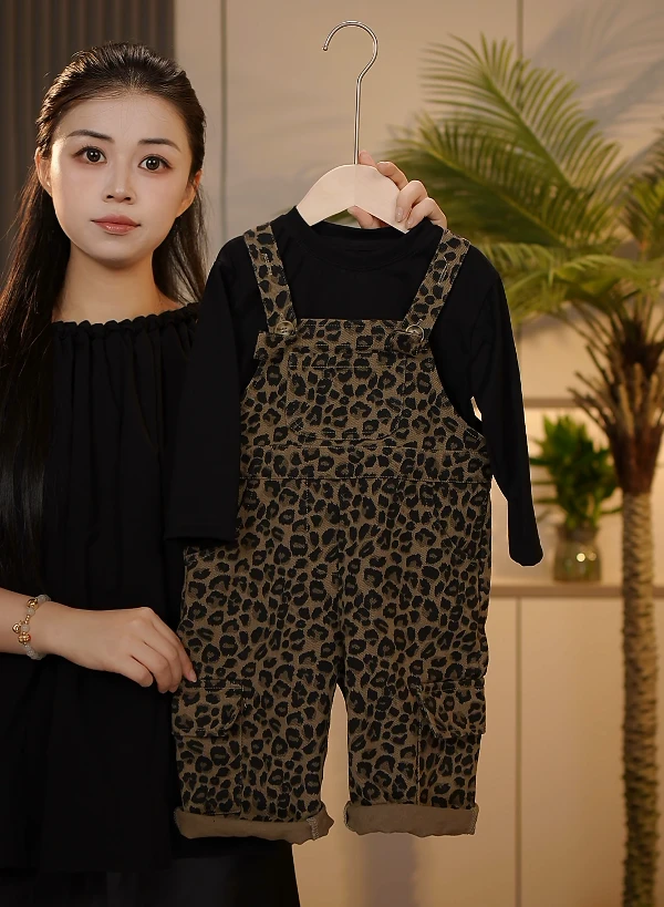 【潮流豹纹】2025年秋季新款男童女童时尚洋气背带裤套装SQB1691