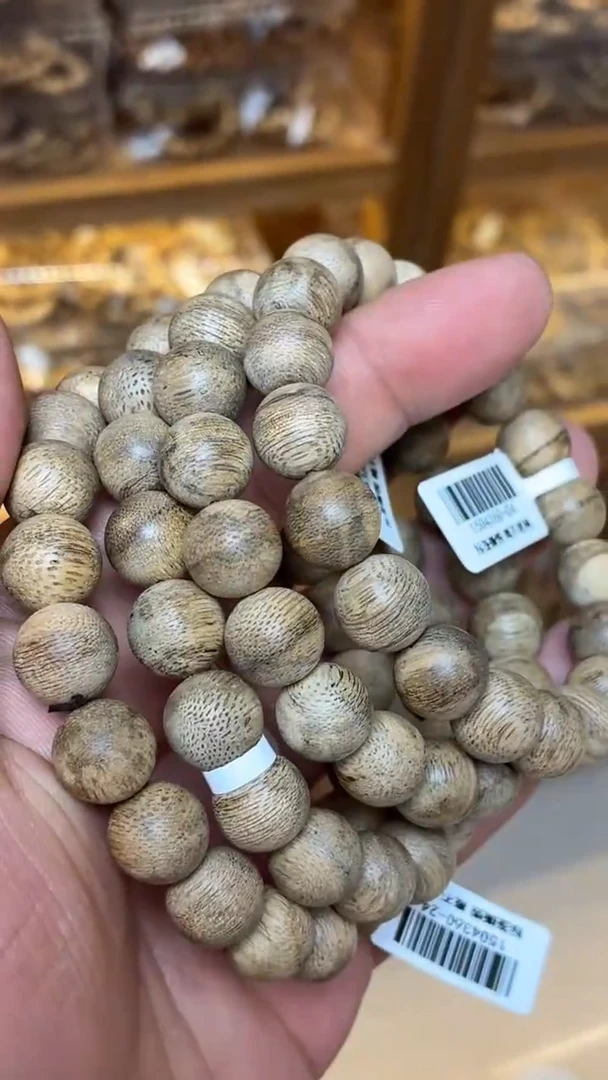 沉香手串 文莱圆珠单圈1.1多样性发其一