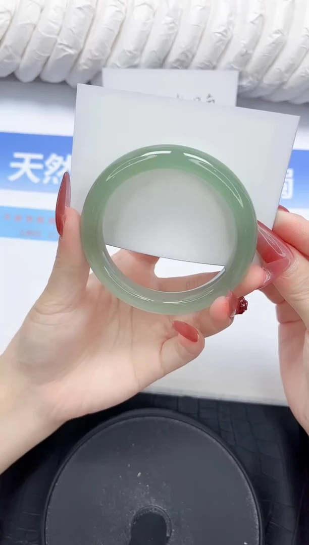 石英质玉手镯未镶嵌8-60