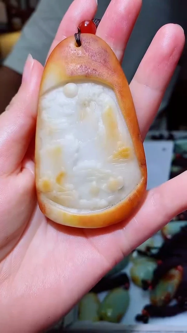 和田玉未镶嵌颈饰0