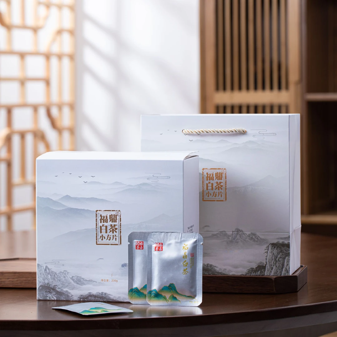 福鼎白茶正宗高山寿眉老白茶紧压小方片便携枣香茶叶茶厂直供礼盒