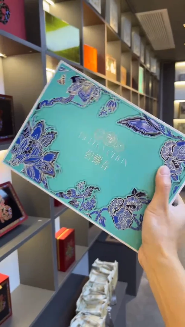 新款礼盒带版面样品1套12泡