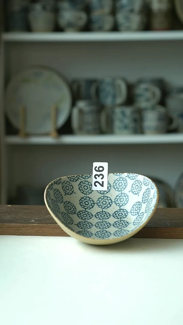 236微瑕绣球花海浪碗16cm@4-2@