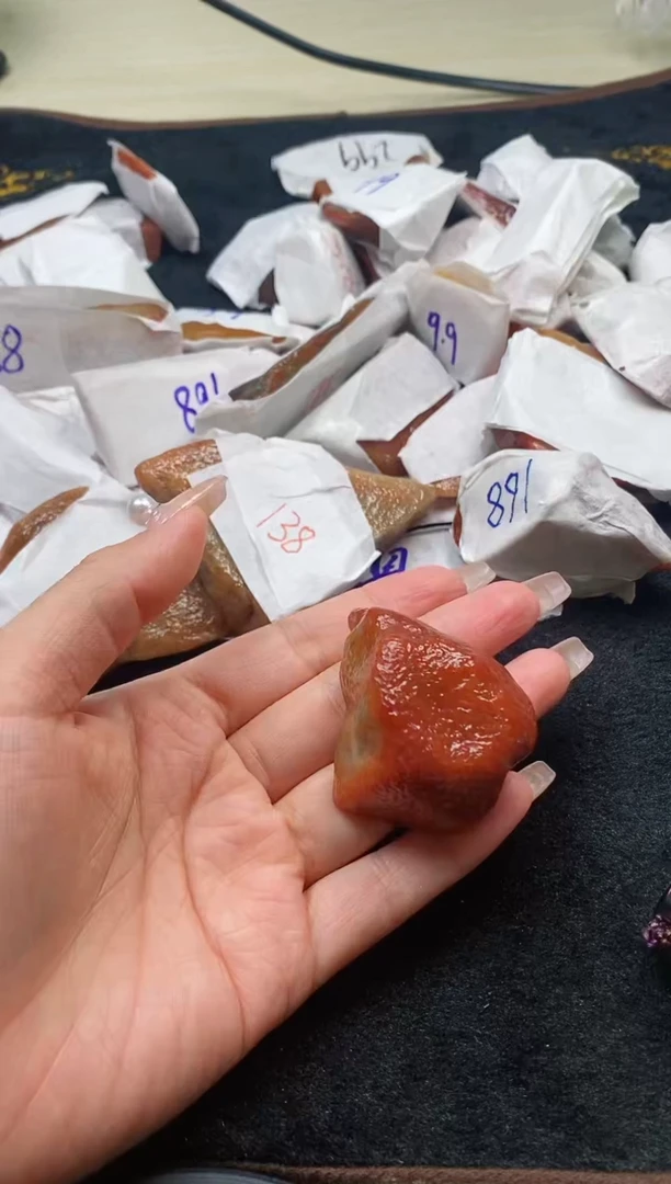 翡翠裸石翡翠挂件裸石