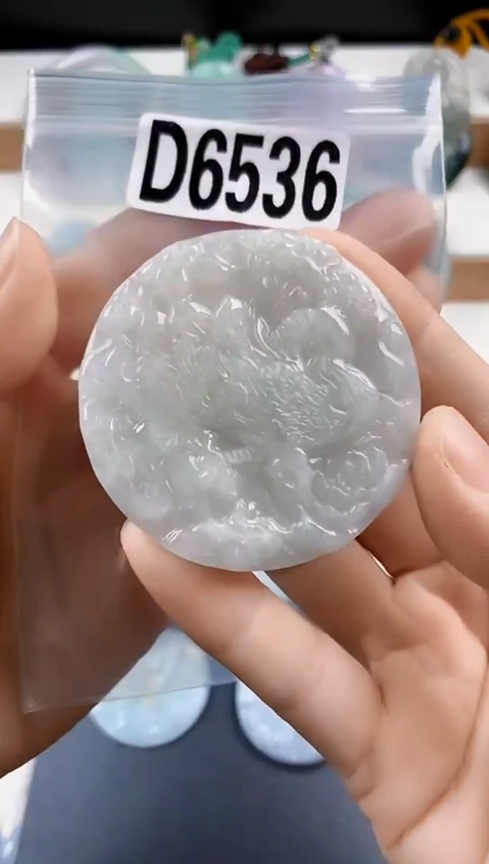 颈饰未镶嵌翡翠天然翡翠吊坠挂件