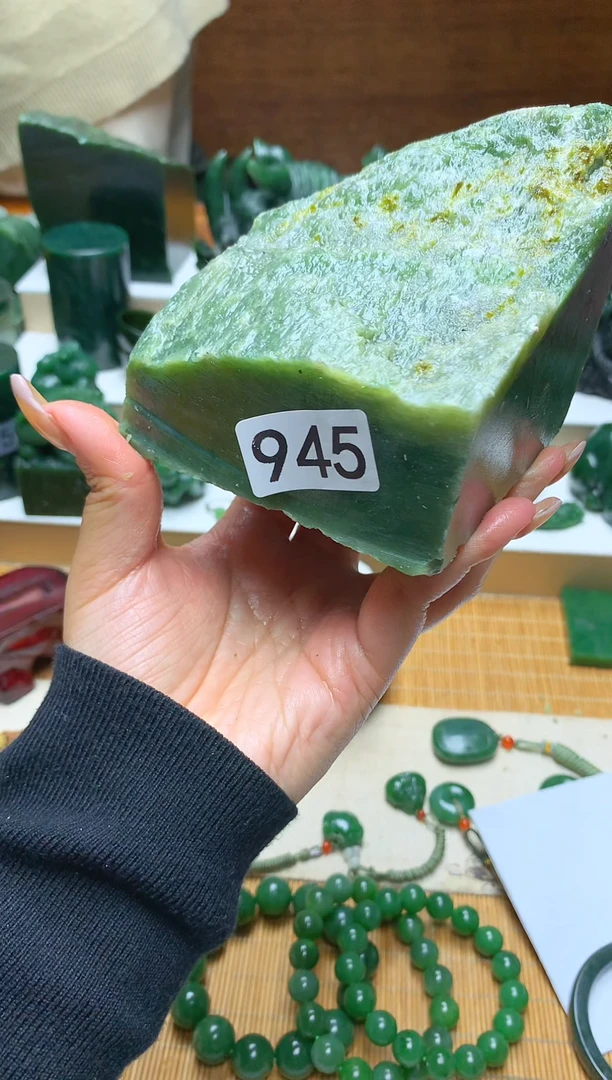 未镶嵌和田玉珠宝半成品1