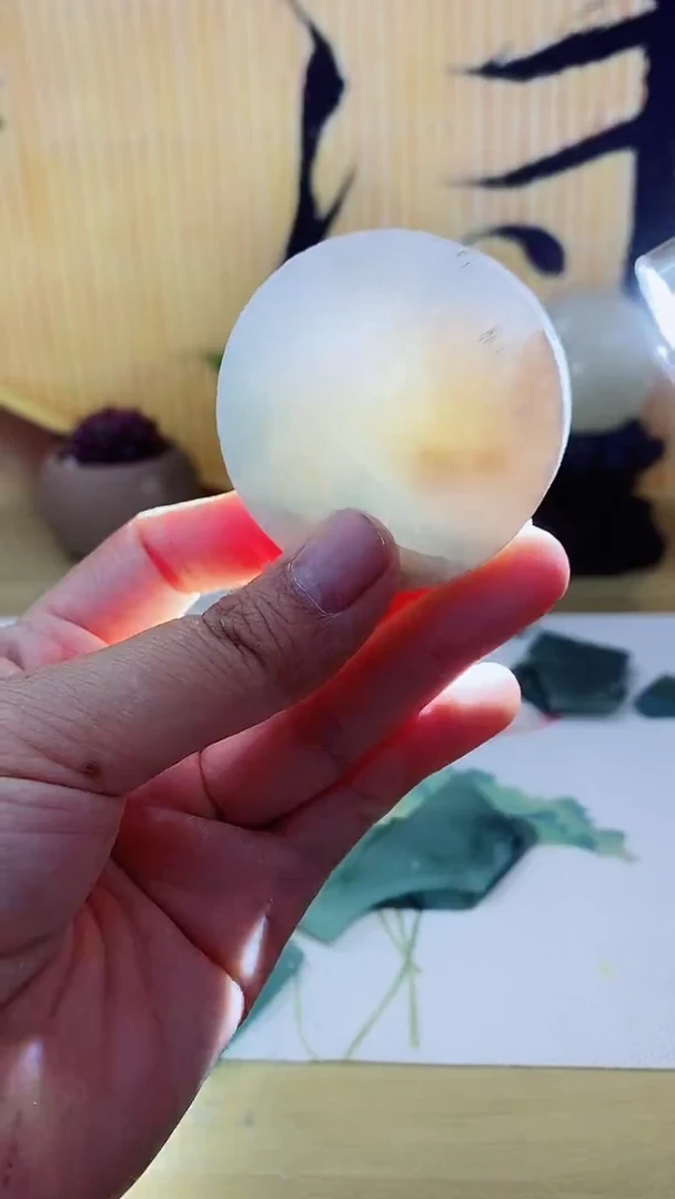 翡翠未镶嵌颈饰翡翠084