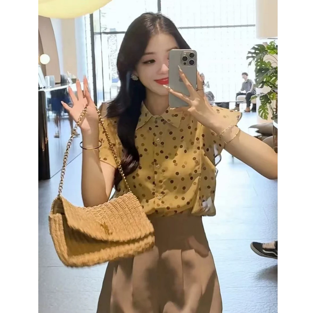 气质波点荷叶边飞飞袖衬衫女夏季时尚法式翻领宽松洋气衬衣【9312】