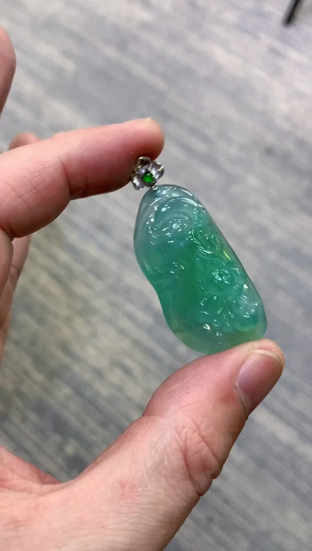 颈饰未镶嵌翡翠天然A货翡翠