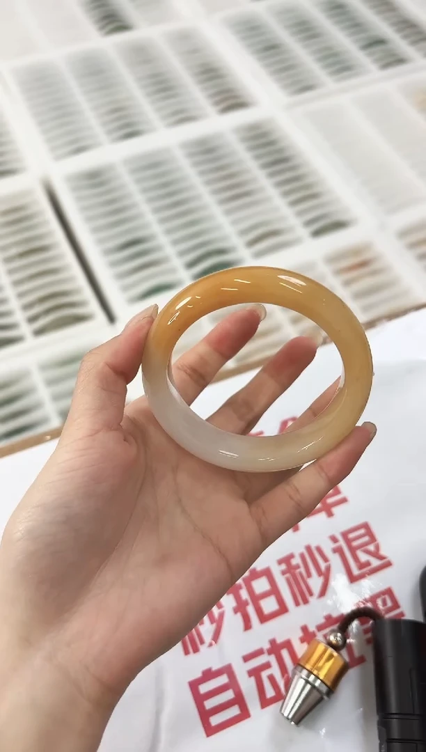 未镶嵌手镯石英质玉62-58HU