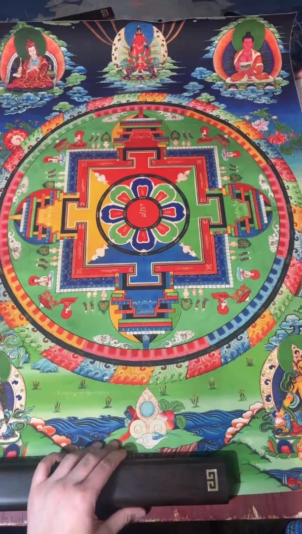 卷轴画龙妹的唐卡tk16