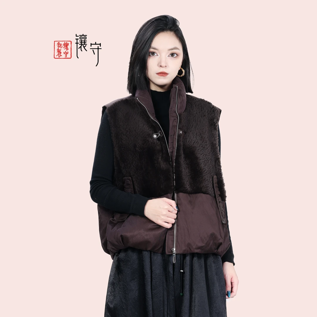 【镶守·铭心】秋冬季轻奢时尚气质羊皮毛一体立领鹅绒马甲861111