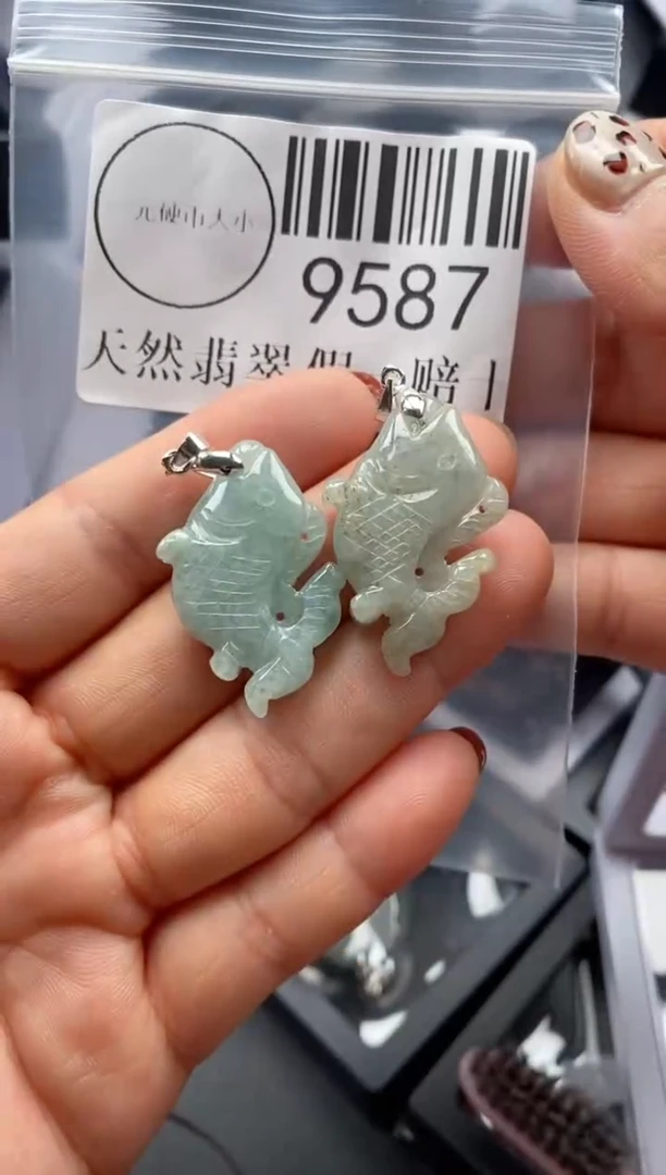 吊坠(不含链)未镶嵌翡翠9587