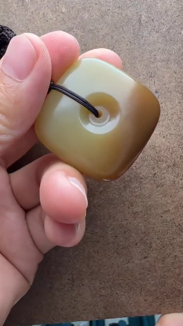 颈饰未镶嵌和田玉8