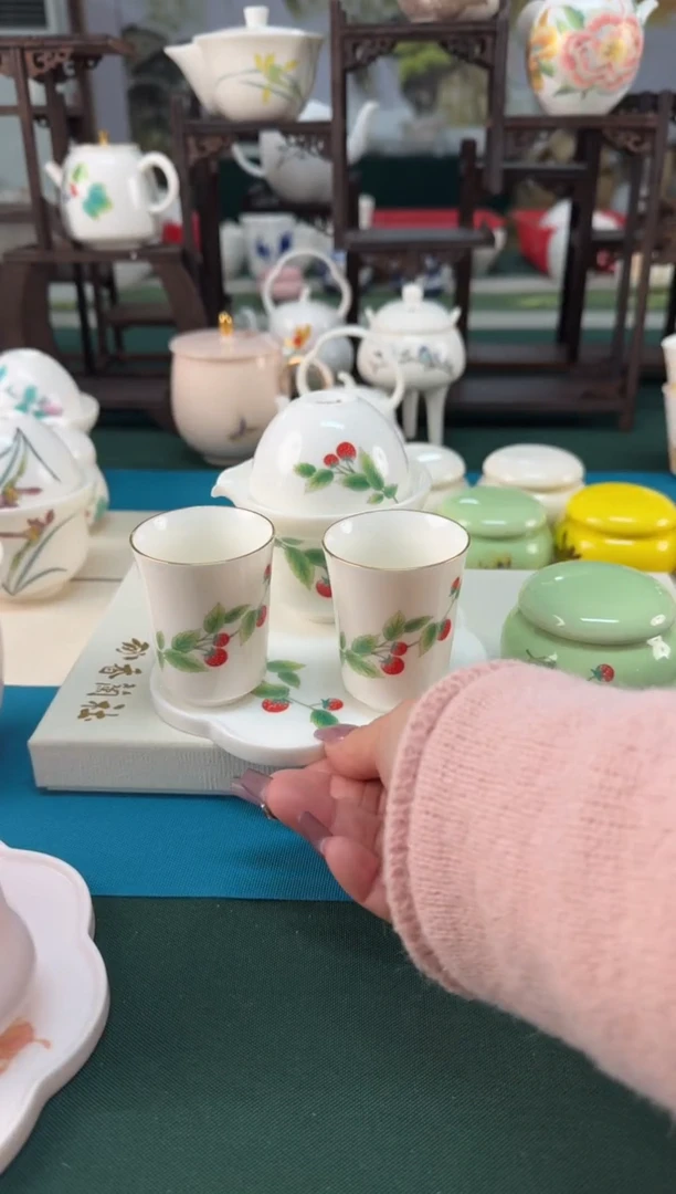 【闪购商品】瓷器 ······.......