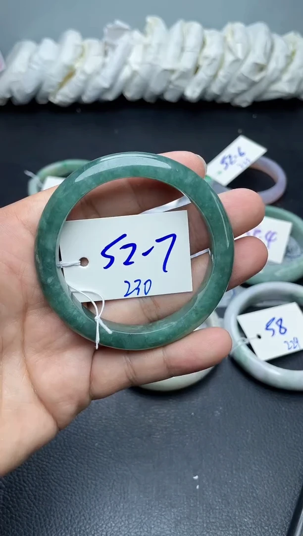 未镶嵌手镯翡翠230
