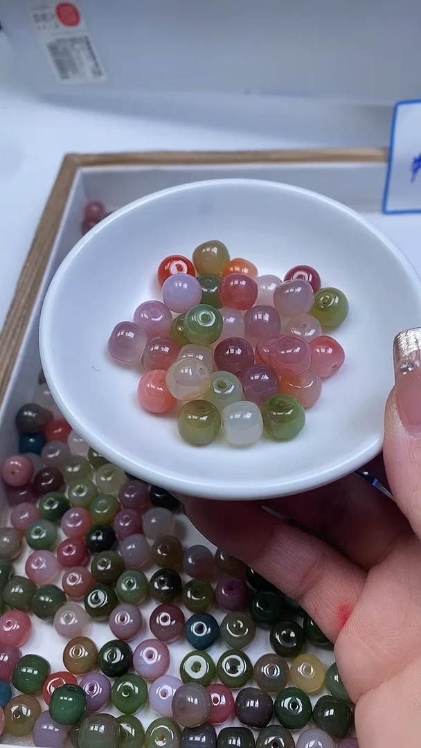 未镶嵌散珠玛瑙/玉髓?**粉B2429 糖果盐源老型8*10mm