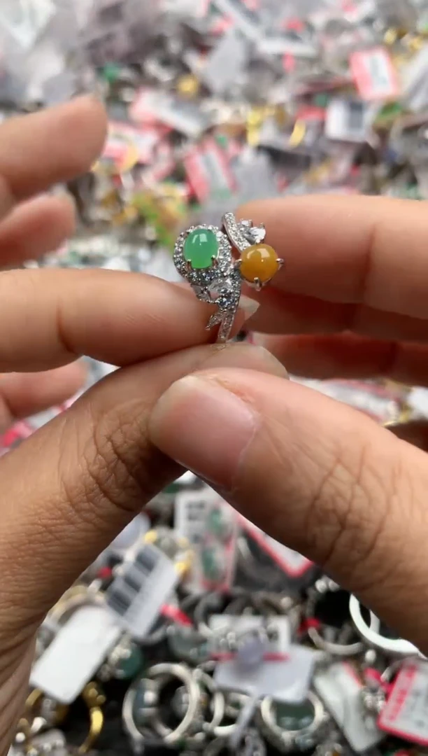 银S925镶嵌戒指翡翠888             3